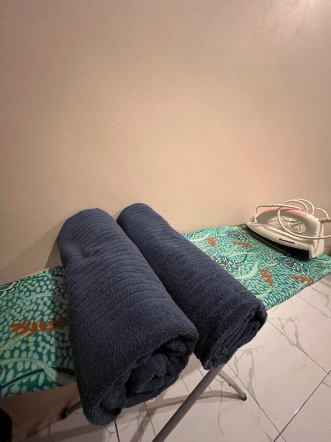 Theatbas Homestay 17 In Seri Iskandar Perak 3 Bedroom Bota Buitenkant foto
